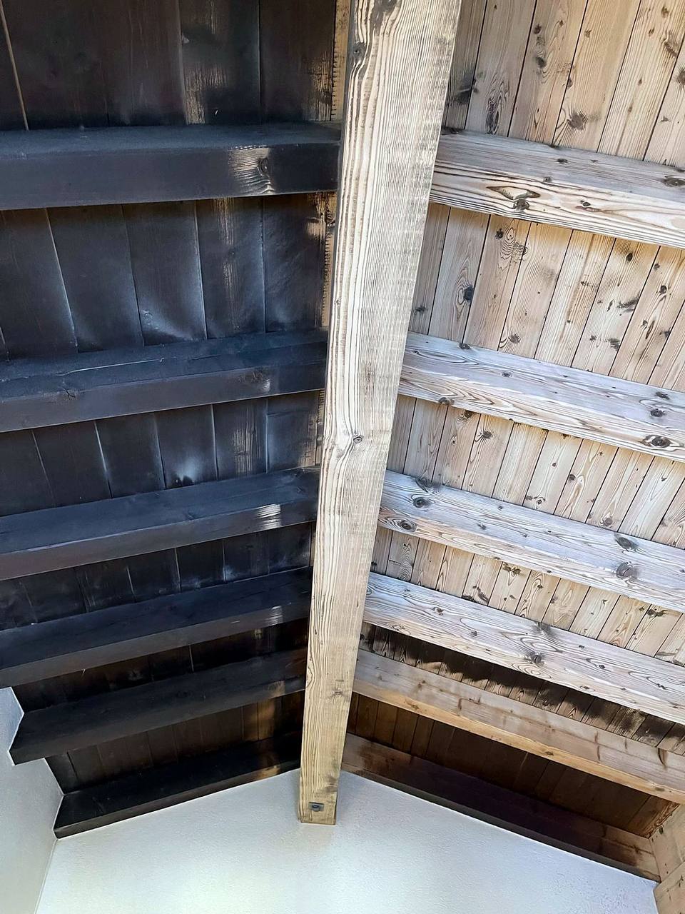 Holzdecke gestrahlt